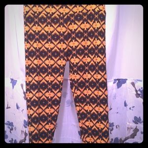 LulaRoe one size leggings